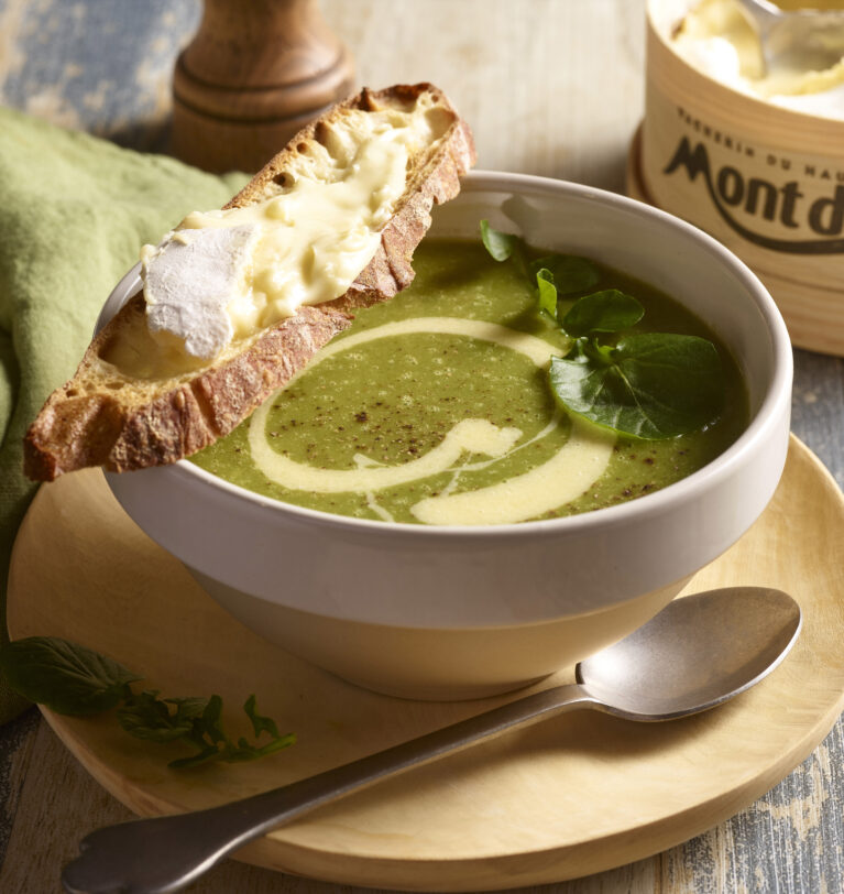 Potage au cresson et Mont d’or AOP